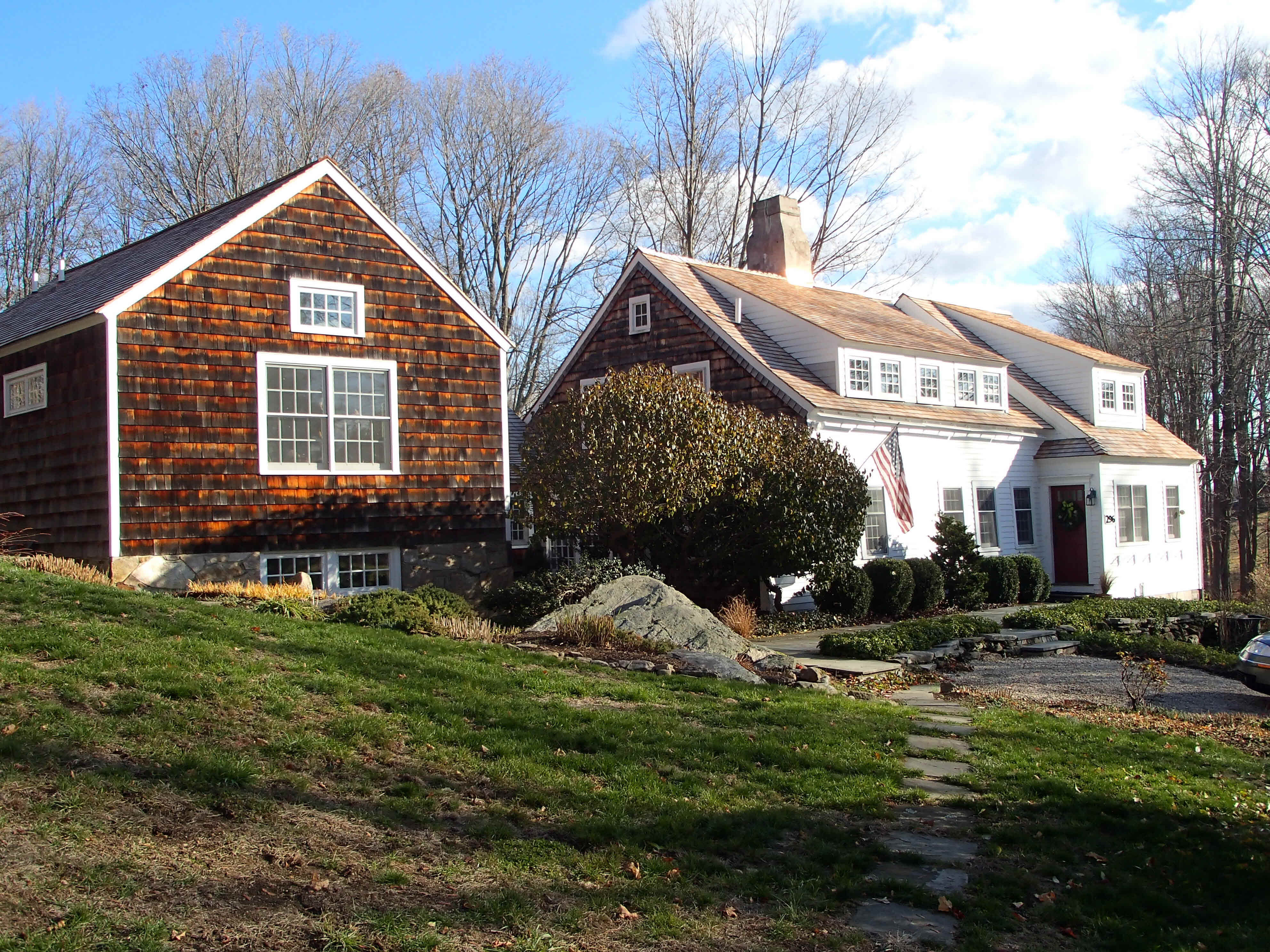 Building photograph for 296 SKYLINE RIDGE RD